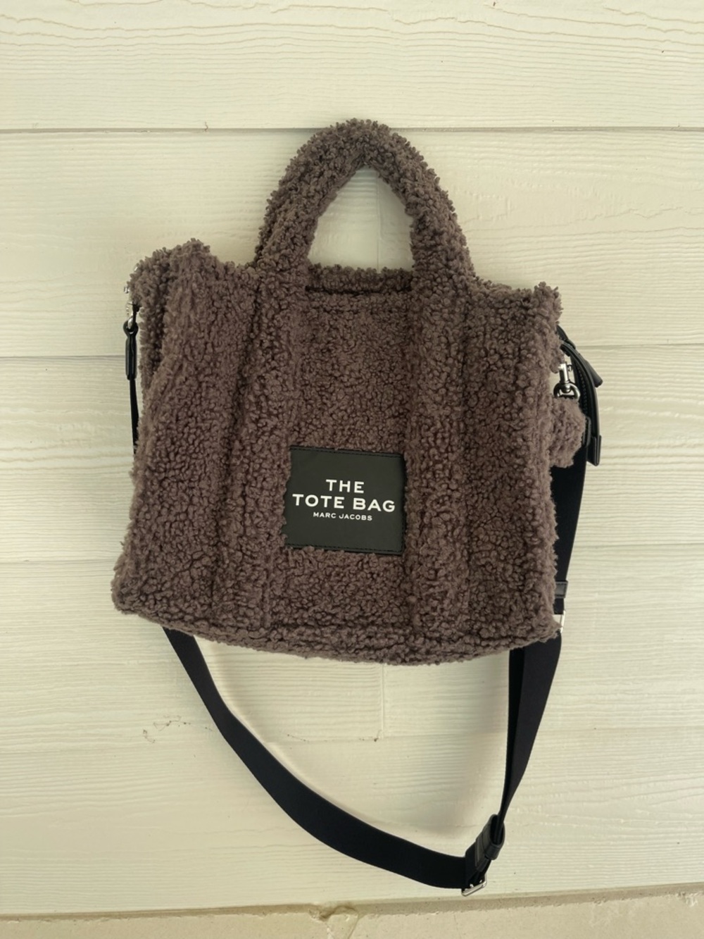 Marc Jacobs The Tote Bag in Gray Sherpa